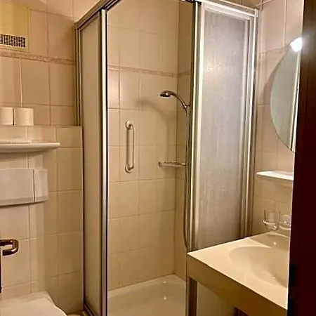 Otel Sporthotel Oberwald